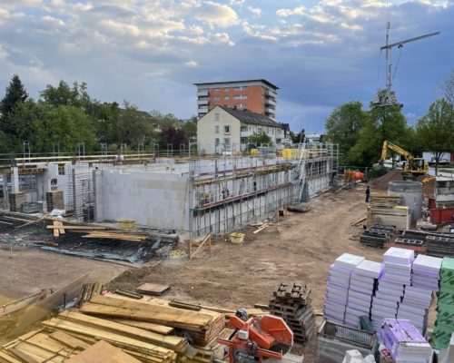 Man sieht den Grundriss des neuen Gebäudeteils der Beruflichen Schulen Rheingaus.