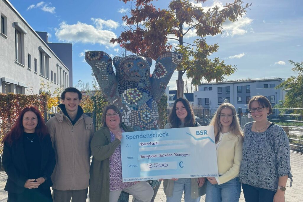 3500 Euro Spende an Bärenherz übergeben